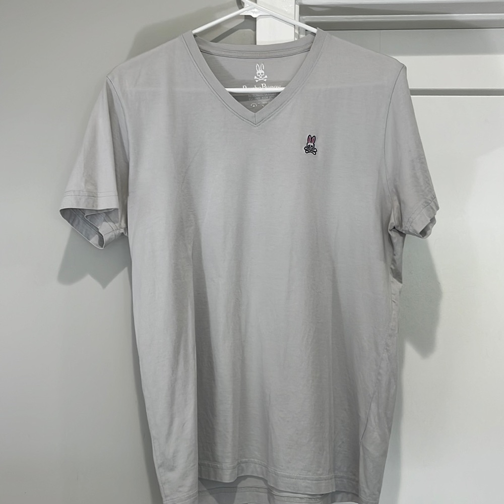 Psycho Bunny size small v-neck t-shirt